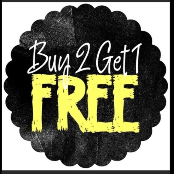 🎉 Buy 2 get 1 free in entire closet! 🎉 - Picture 1 of 1